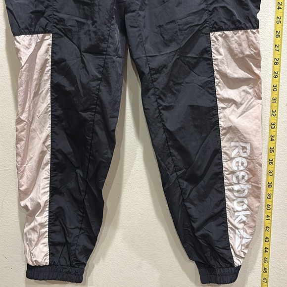 Reebok Women's Athletic windbreaker pants in Black and Tan - Picture 2 of 5